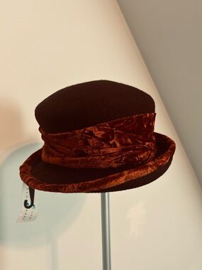 Vintage-Inspired Brown Velvet Band Wool Hat - Unbranded